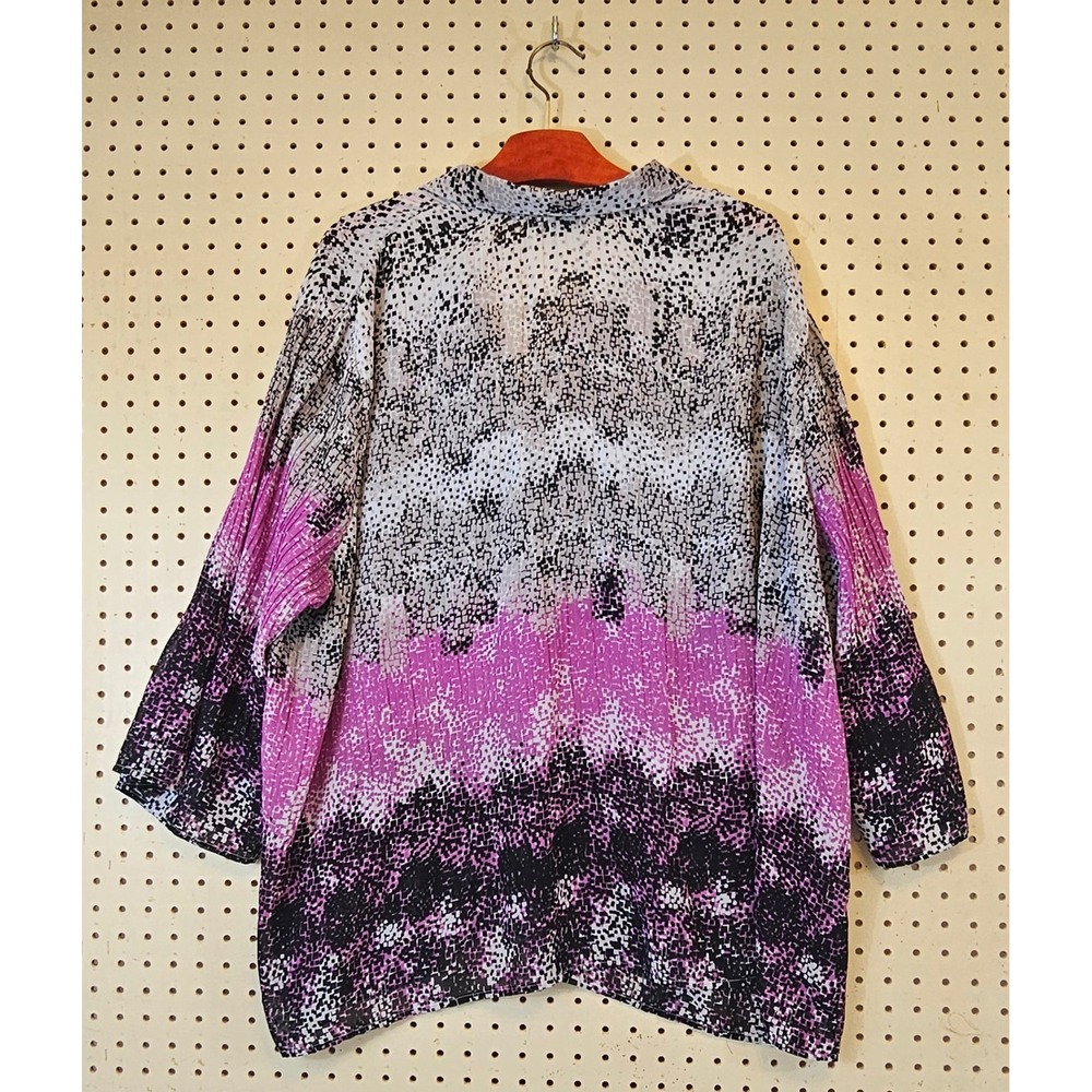 Fashion Bug Women 3X Purple Geometric Abstract Pleated Button Up Blouse Top - Picture 2 of 7